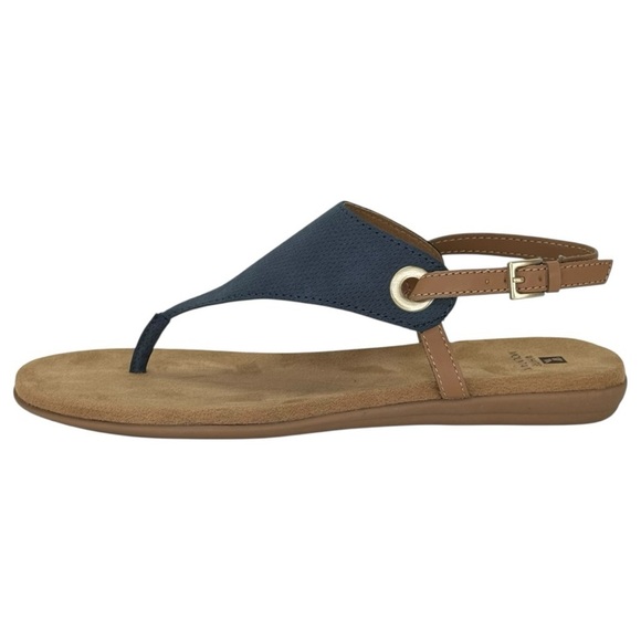 White Mountain London Navy Faux Leather Womens Thong Sandals Size 10M - Picture 3 of 12